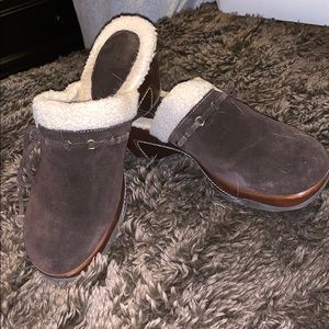 Fuzzy Clogs